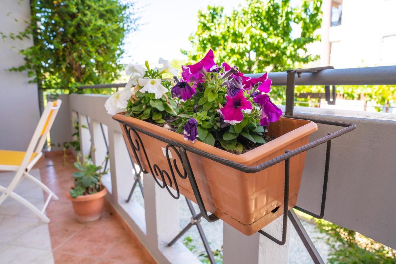 Secret Garden 76 Sq.M. Apartment Close To City Center Янина Екстериор снимка