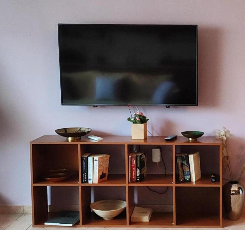 Secret Garden 76 Sq.M. Apartment Close To City Center Янина Екстериор снимка