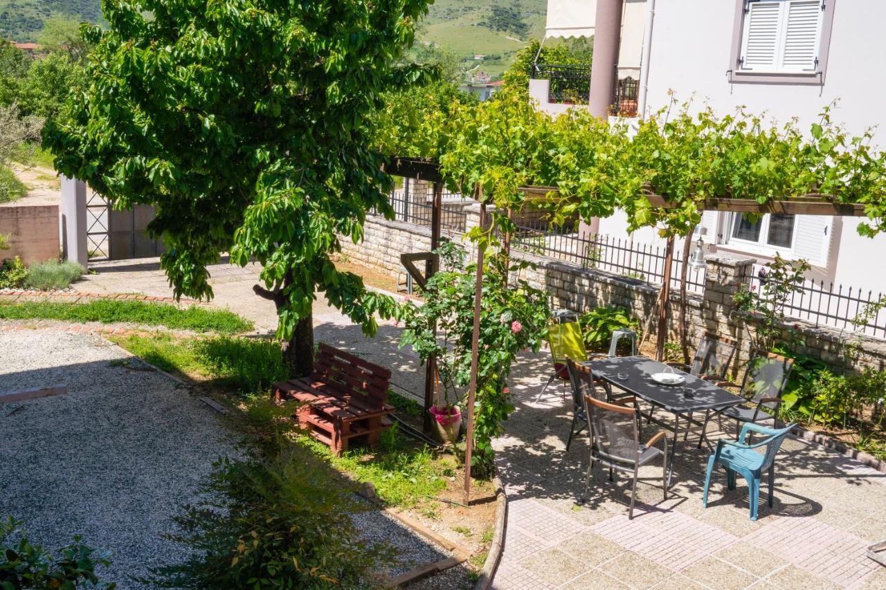 Secret Garden 76 Sq.M. Apartment Close To City Center Янина Екстериор снимка
